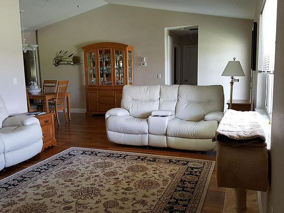 4th image of 17588 SE 95th Cir