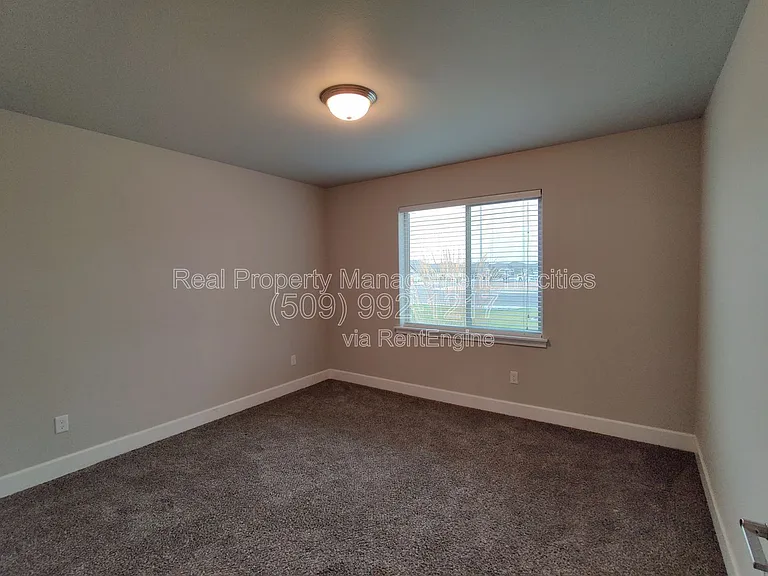 8209 Coldwater Dr — Photo 13
