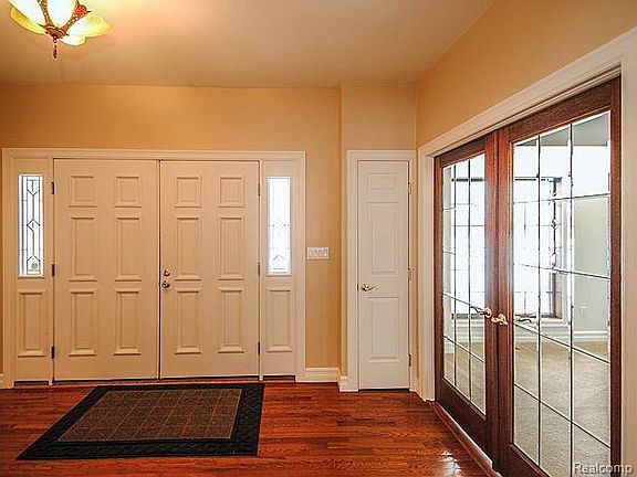 5th image of 44 Gunther Ct