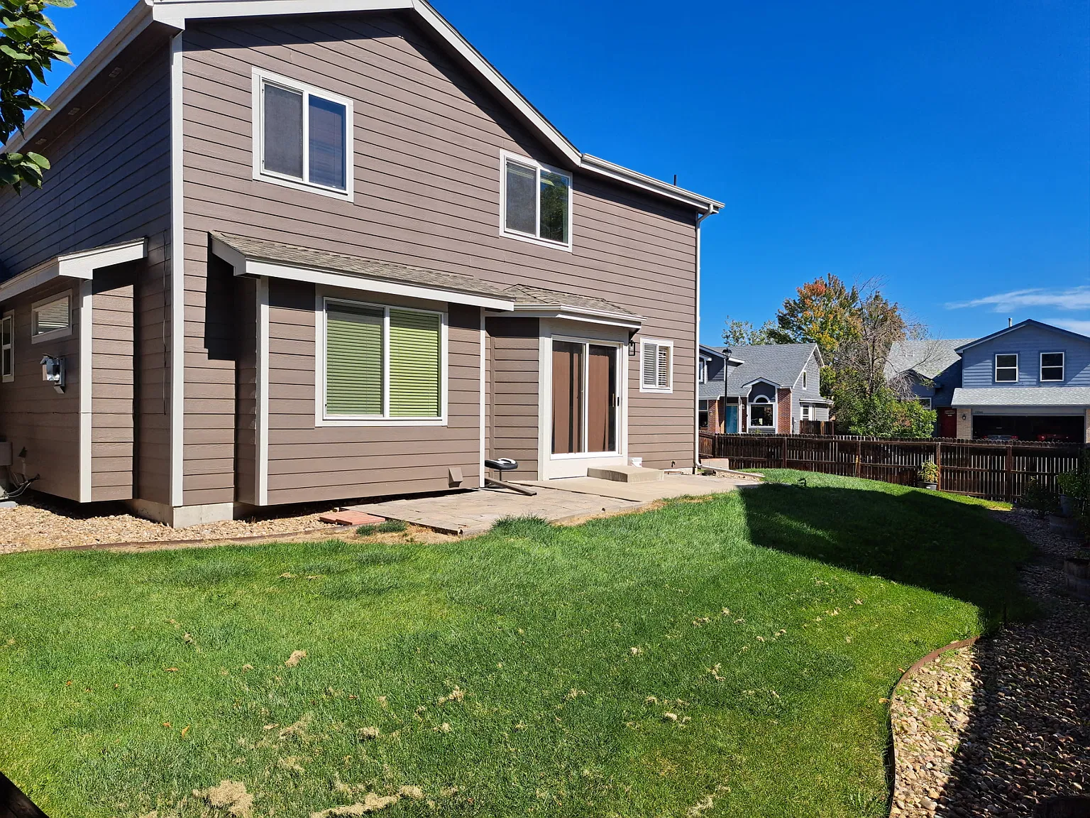 4 bed, 2.5 bath, 1759 sqft, $2,800 — Photo 2