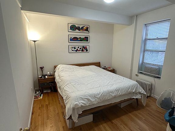 2nd image of 172 E 92nd St APT 3F