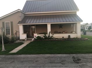 320 E Pearl St, Saratoga, IN 47382