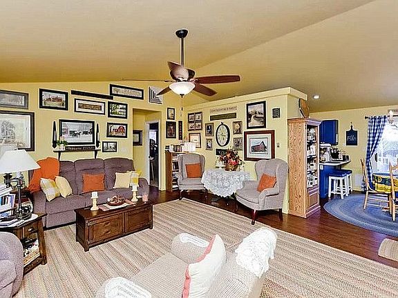 5th image of 3123 Devin Dr