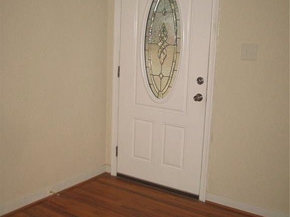 5th image of 12 Kingwood Dr