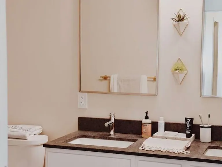 Luxury Apartments in Cleveland's Ohio City — Photo 27