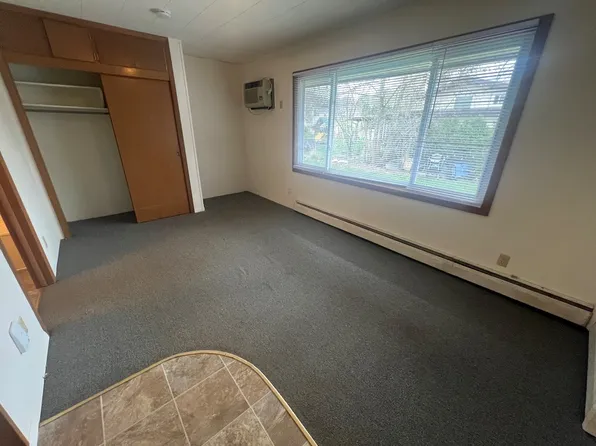 2170 Allen Blvd, Middleton, WI