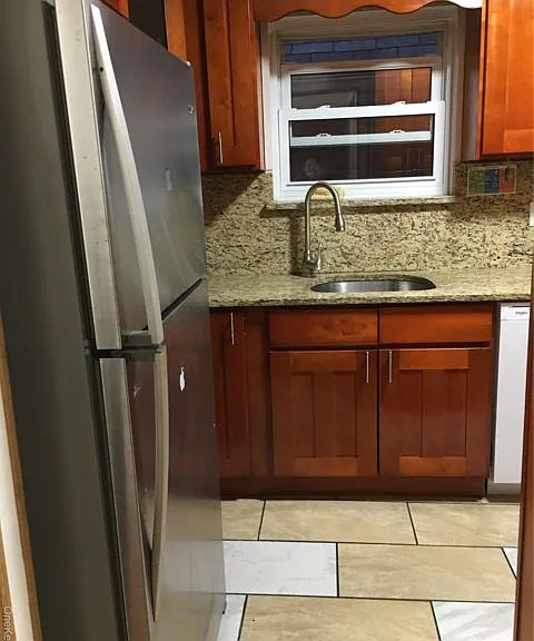 140-73 Burden Cres #3 — Photo 2