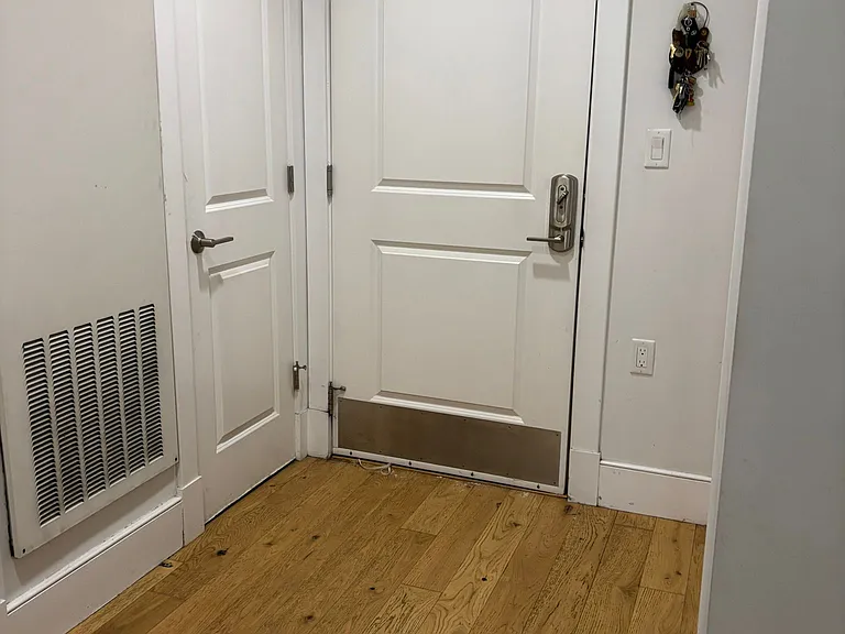 30 Polk St #401 — Photo 6