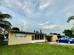 4463 Golden Gate Pkwy #B, Naples, FL 34116