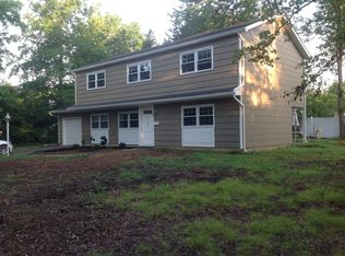 9 Chesapeake Rd, Manalapan, NJ 07726