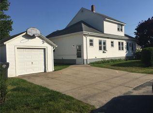 31 Ausdale Rd, Cranston, RI 02910