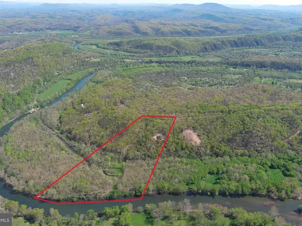 2032 S Branch Rd, Levels, WV 25431