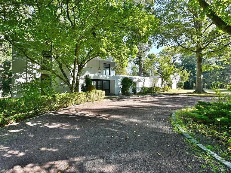 3 Mill Pond Ln — Photo 4