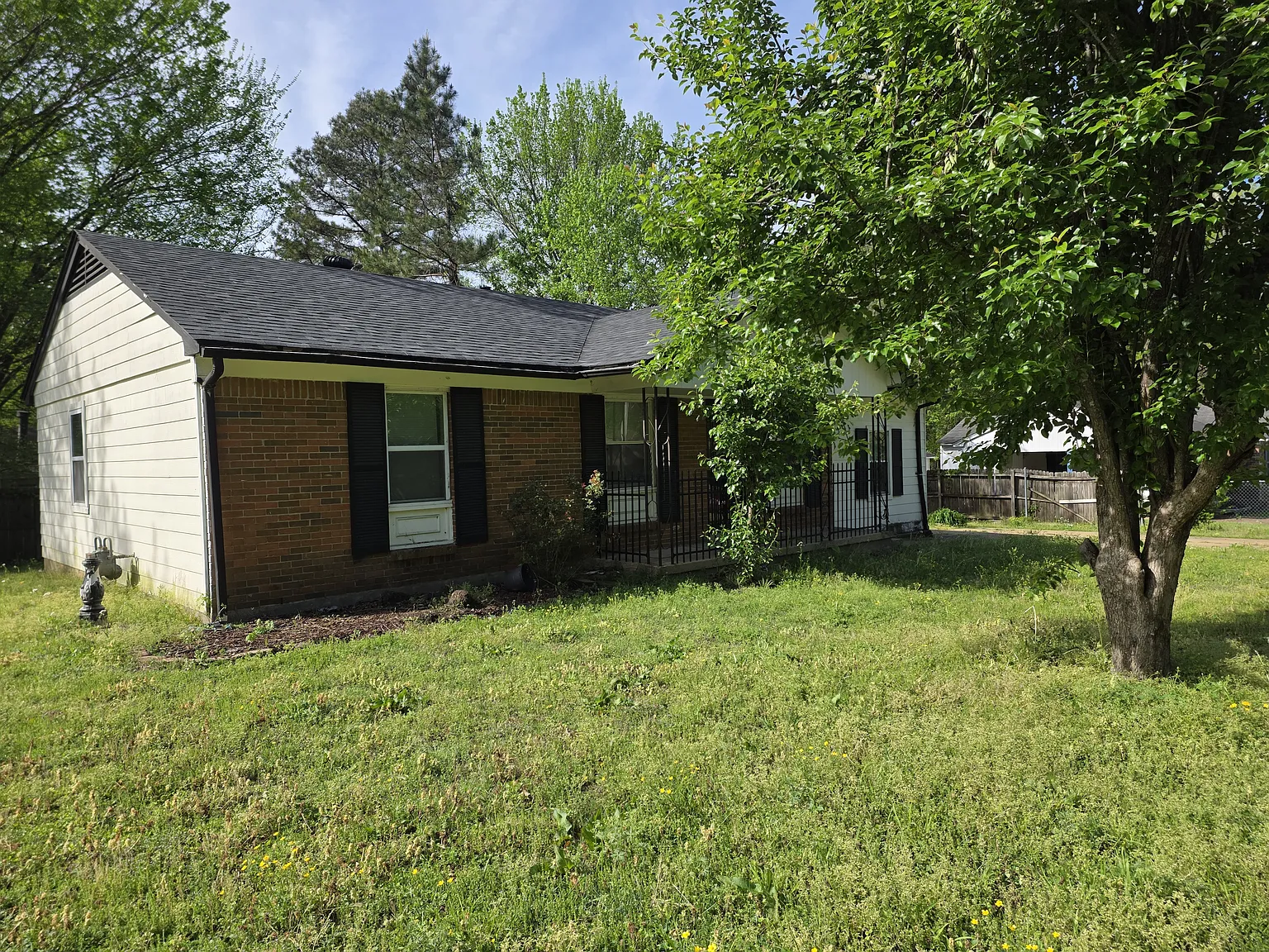 3 bed, 1170 sqft, $1,050 — Photo 3