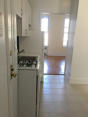 Rented by Waverly Realty Associates | media 7