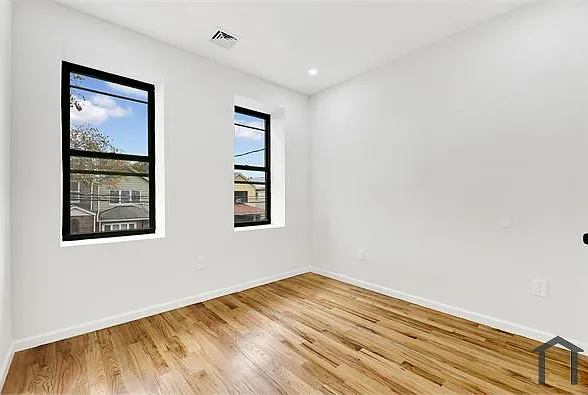 194 Hale Ave — Photo 13