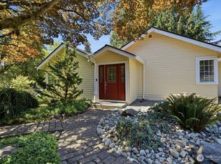 19711 104th Ave NE, Bothell, WA 98011