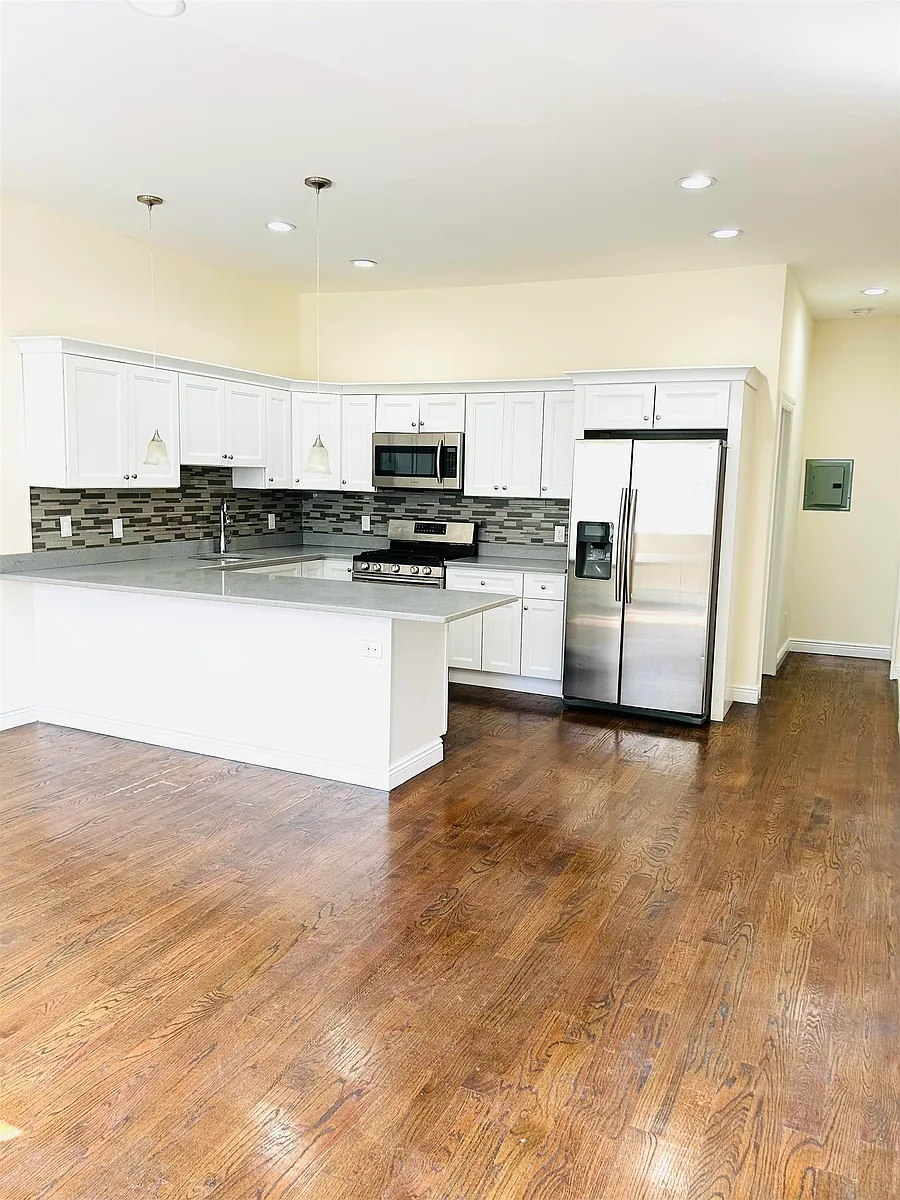 Building Photo - 80 71st St #2