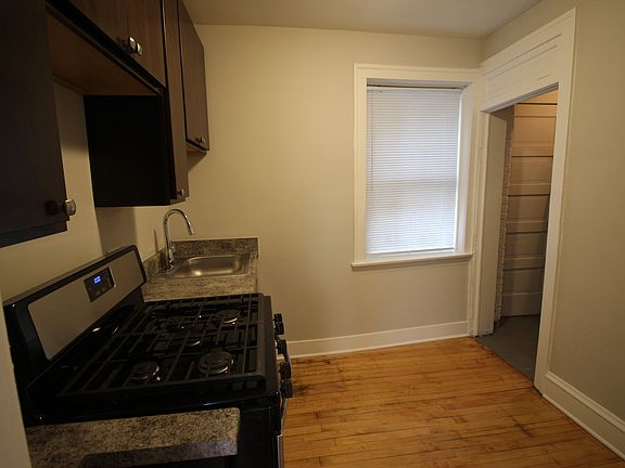 5th image of 4948 W Berteau Ave #2