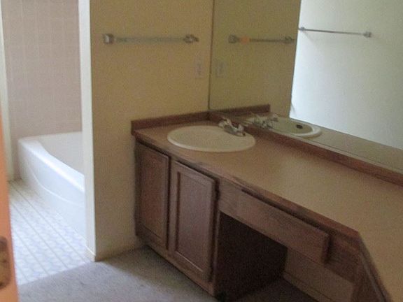5th image of 5494 Gardenia St
