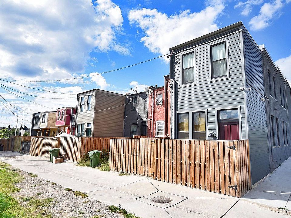 2nd image of 2423 E Eager St