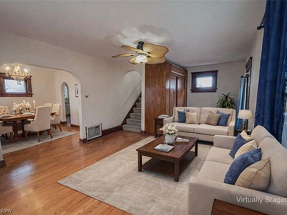 5th image of 600 Robinette Ct