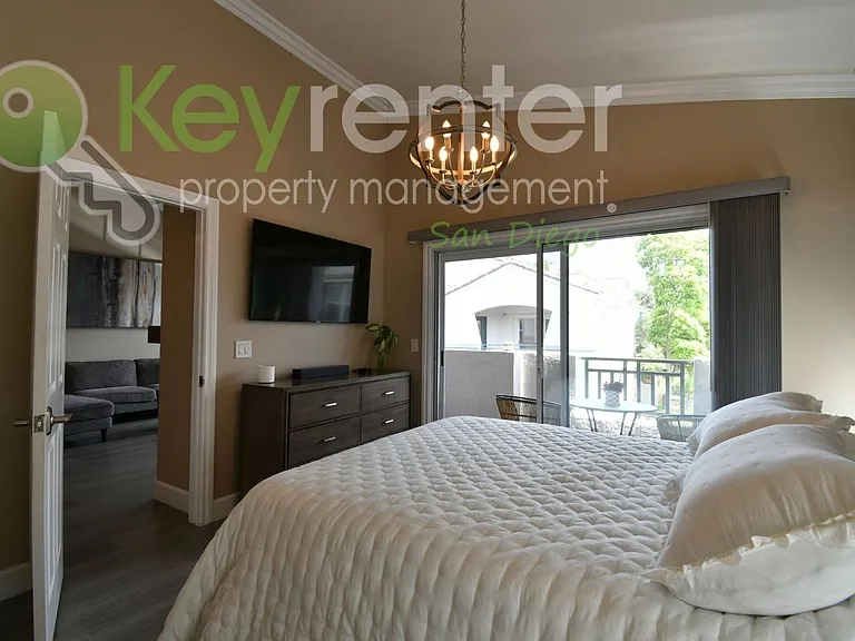 7663 Hazard Center Dr — Photo 6
