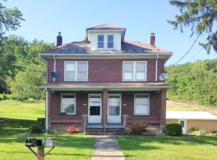 2875 Springtown Hill Rd #B, Hellertown, PA 18055