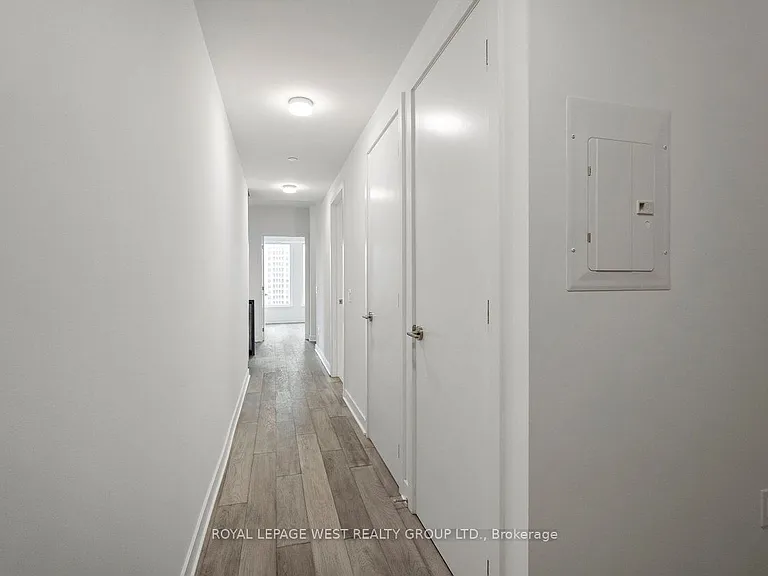 11 Yorkville Ave #1310 — Photo 6