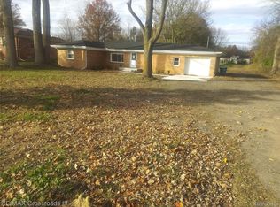 5424 Oakville Waltz Rd, Belleville, MI 48164