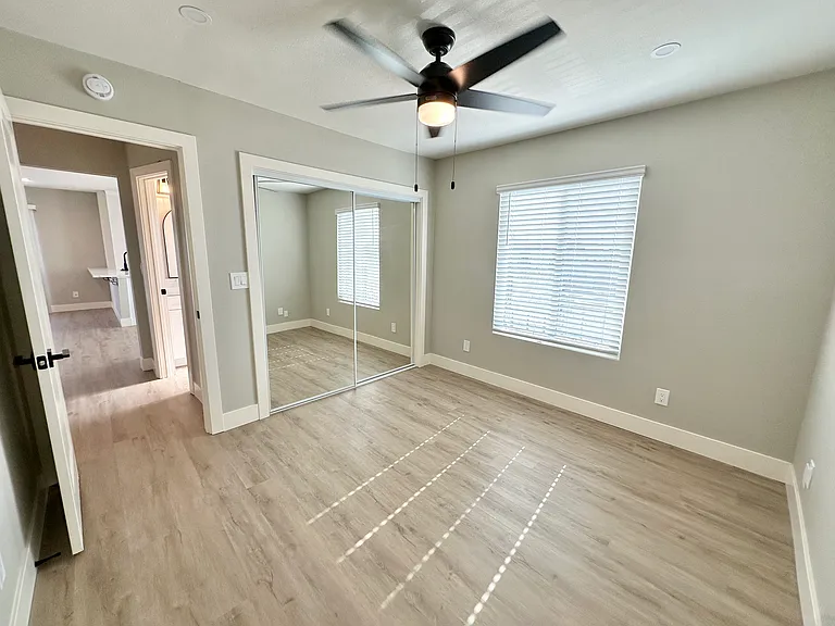 4567 Hawley Blvd #5 — Photo 16