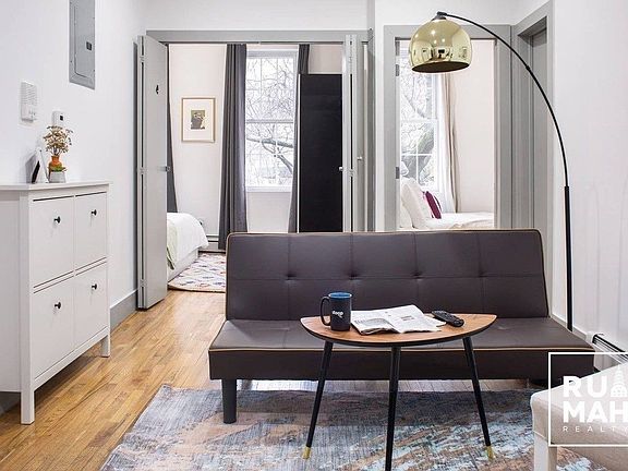 4th image of 481 Dekalb Ave #31