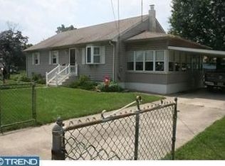1556 S Chestnut St, Paulsboro, NJ 08066