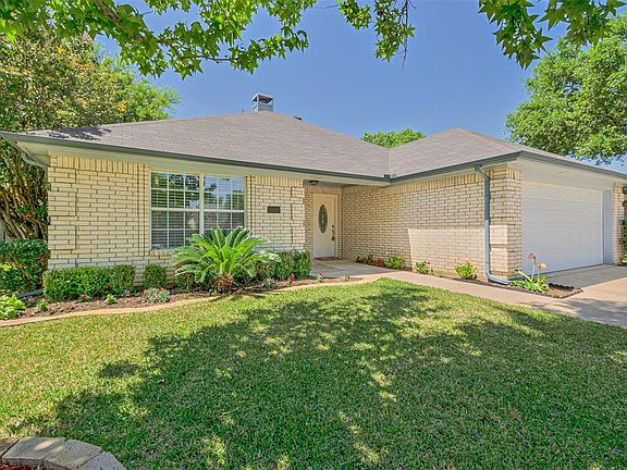 3rd image of 1417 Calais Ct