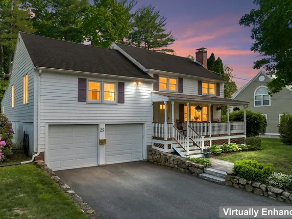 29 Trickett Rd, Lynnfield, MA 01940
