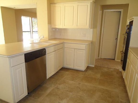 5th image of 2116 Brentgate Dr