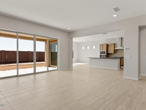 5th image of 22485 E ORCHARD Lane