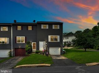 67 N Conley Ln, Etters, PA 17319