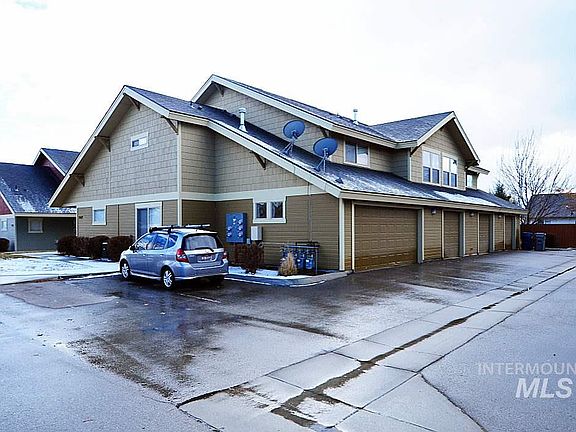 2nd image of 9947 W Rosecroft Dr Unit 102