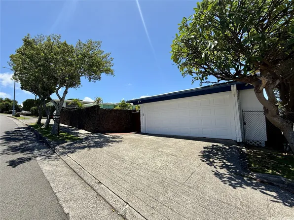 1439 Kaminaka Dr, Honolulu, HI 96816