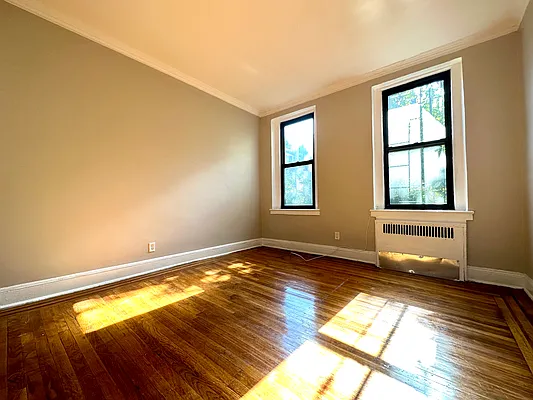 Rented by R New York | media 9