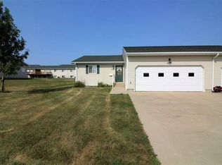 2025 13th St NW, Minot, ND 58703