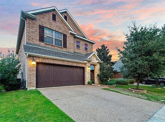 3rd image of 217 Eastland Dr