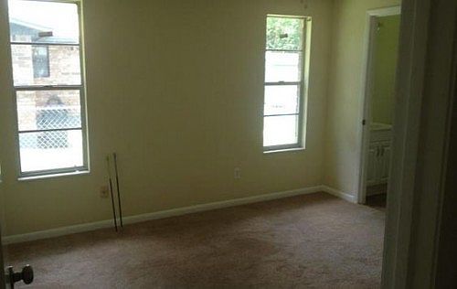 3rd image of 4461 Packard Dr