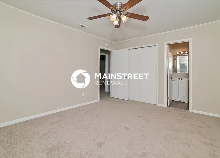 7833 Brownvue Rd — Photo 7