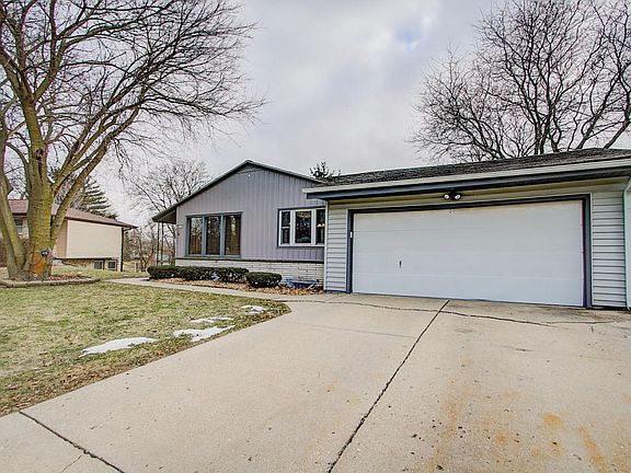 2nd image of 5456 Olympia Dr