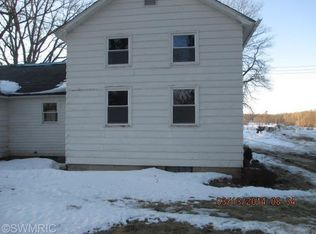 8785 E Five Mile Rd, White Cloud, MI 49349