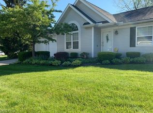 7054 Austin Pointe Dr, Painesville, OH 44077