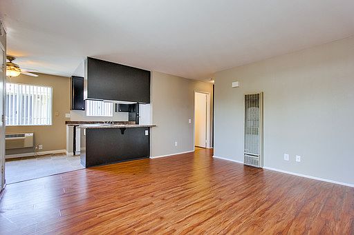 2nd image of 12369 Lakeshore Dr APT 07