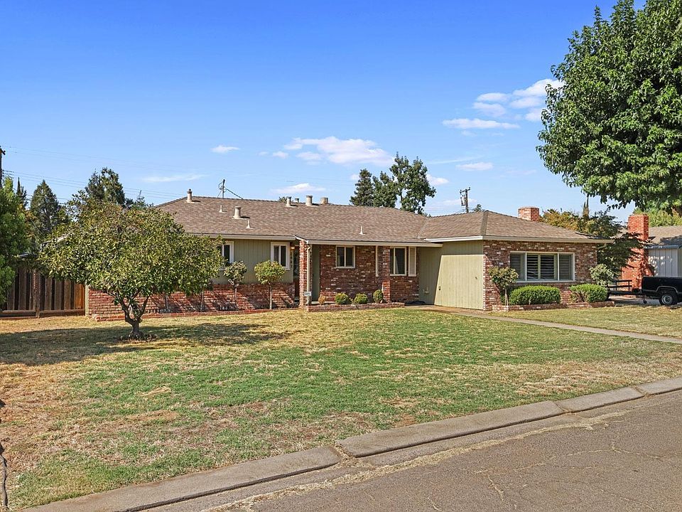 1st image of 2441 El Camino Dr